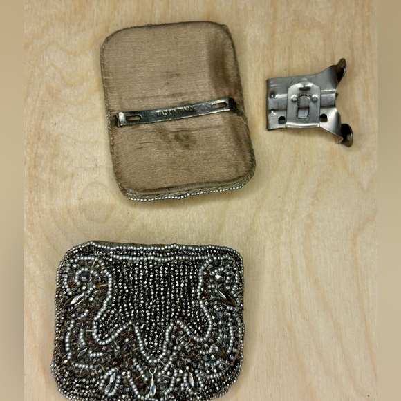 Beautiful Vintage Beaded Shoe Clips - Picture 2 of 10